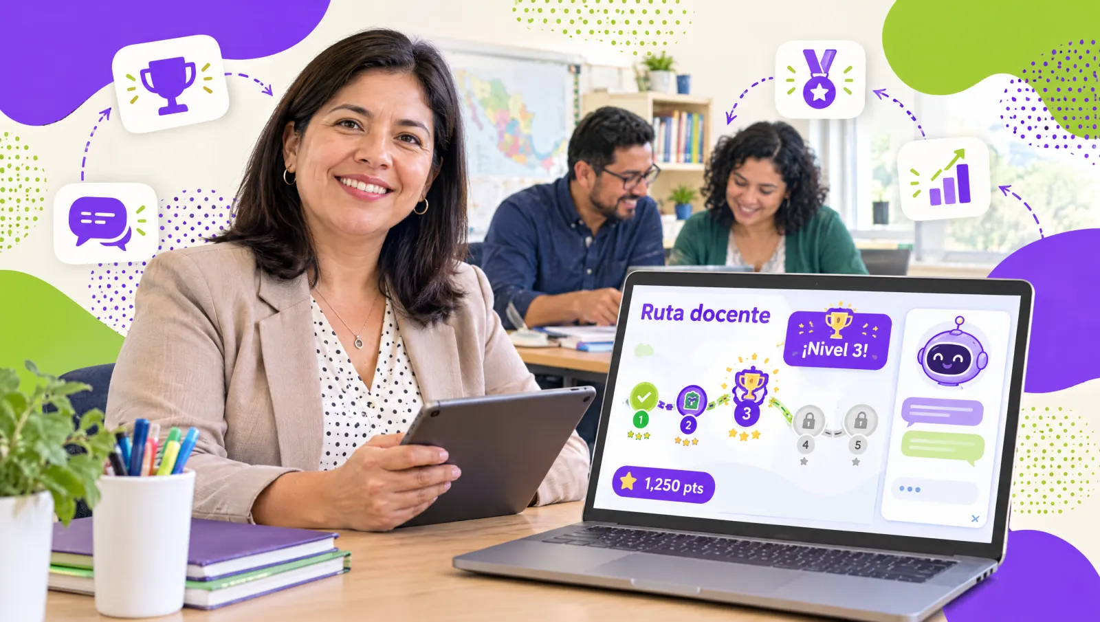 Maestra sonriente con una tableta junto a una laptop con su ruta de formación docente gamificada, nivel 3 y 1,250 puntos