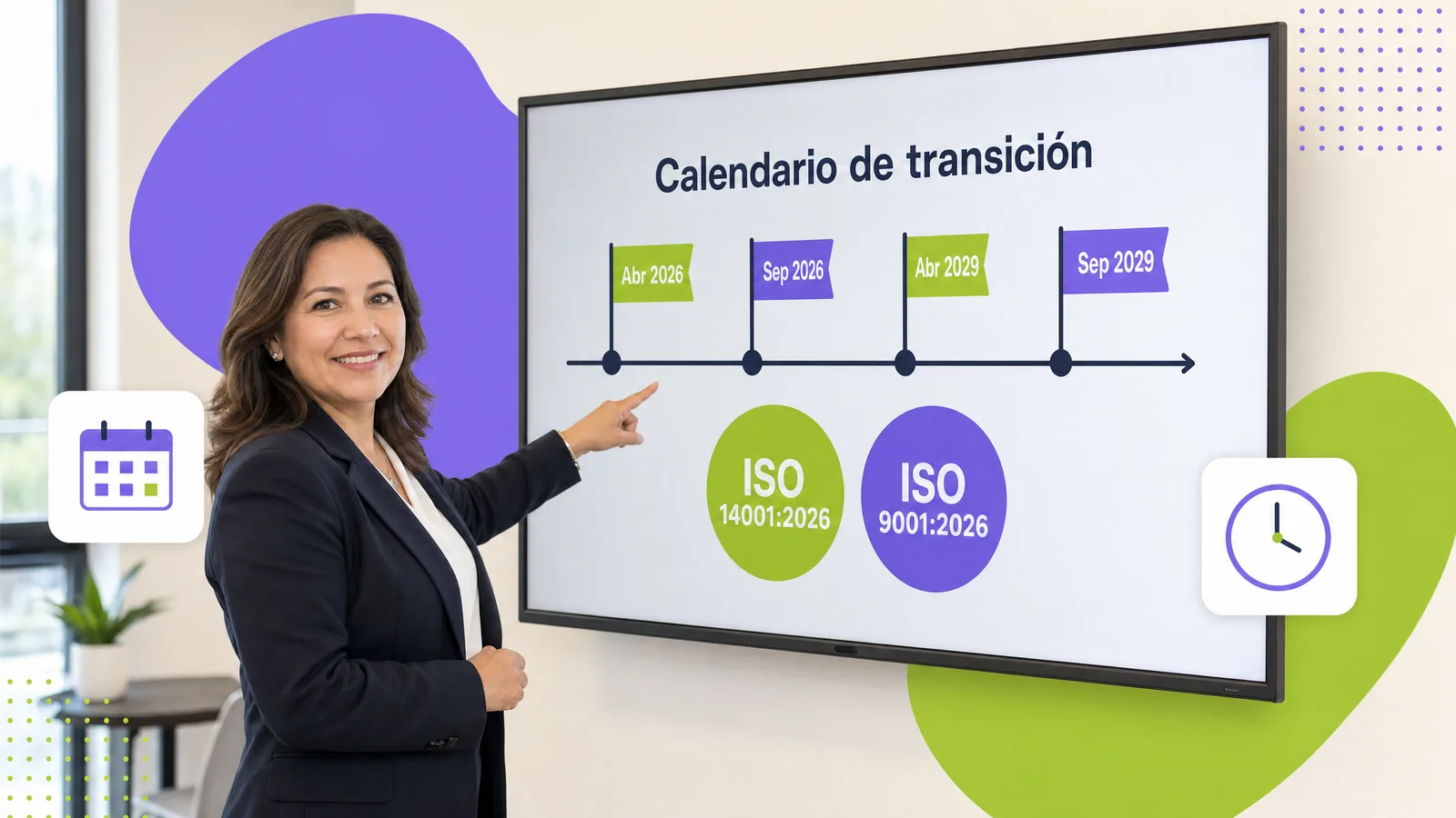 Gerente de calidad señalando en una pantalla el calendario de transición a ISO 14001:2026 e ISO 9001:2026